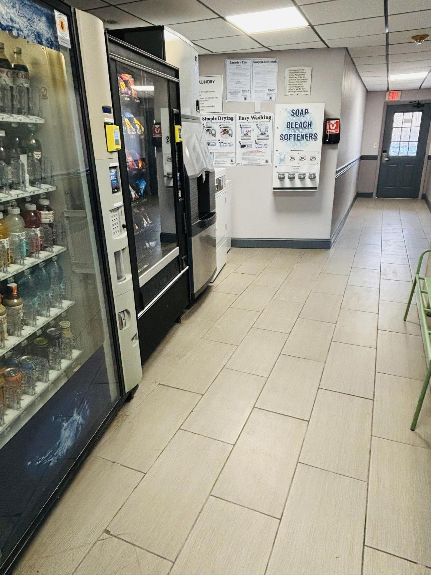 雷纳姆汤顿凯艺酒店 外观 照片