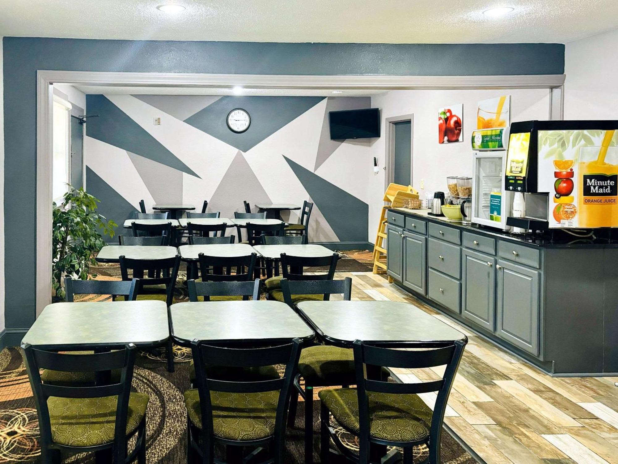 雷纳姆汤顿凯艺酒店 外观 照片